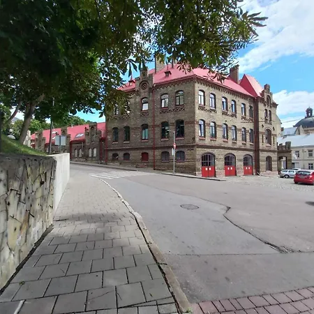 Charming In The Heart Of - Valova, Nasypna Str