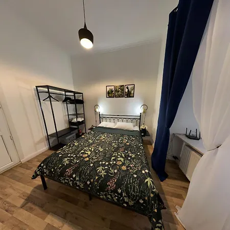 Charming In The Heart Of - Valova, Nasypna Str *