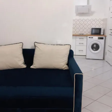 Charming In The Heart Of - Valova, Nasypna Str *