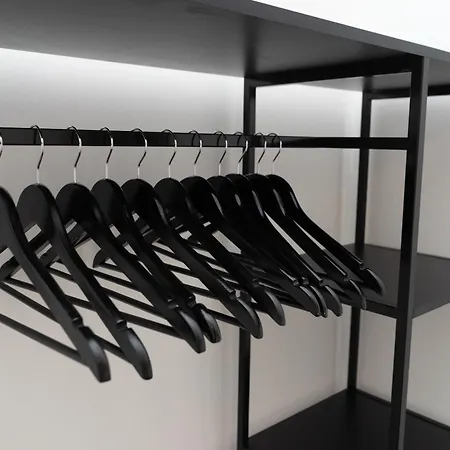 Charming In The Heart Of - Valova, Nasypna Str