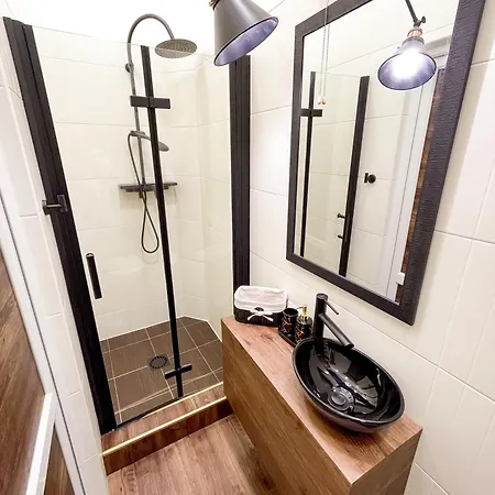 Charming In The Heart Of - Valova, Nasypna Str Apartment *