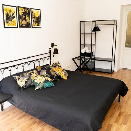 Charming In The Heart Of - Valova, Nasypna Str Apartment *