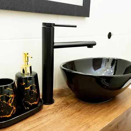 Charming In The Heart Of - Valova, Nasypna Str Apartment Lemberg