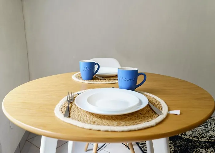 Charming In The Heart Of - Valova, Nasypna Str *