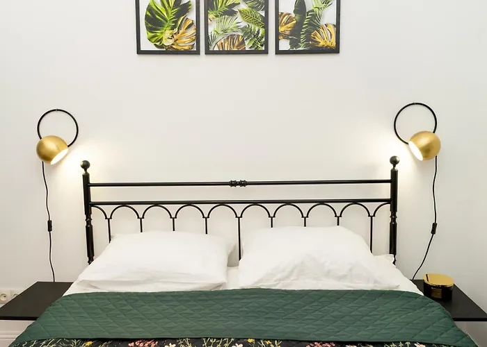 Apartment Charming In The Heart Of - Valova, Nasypna Str Lviv