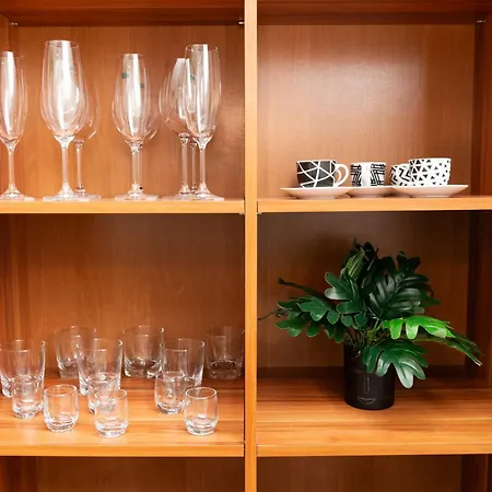 Charming In The Heart Of - Valova, Nasypna Str