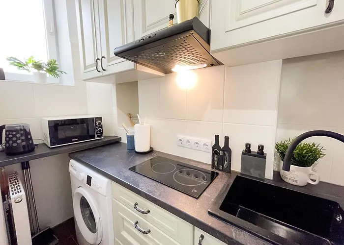 Charming In The Heart Of - Valova, Nasypna Str *